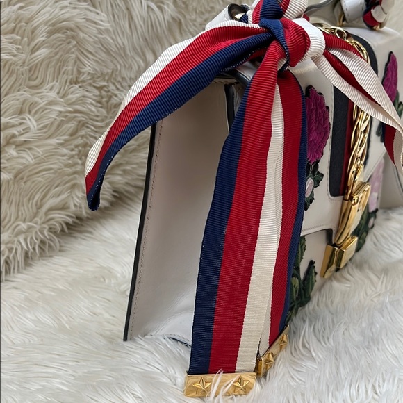 Gucci White and Gold Sylvie Pink Floral Shoulder Bag - Picture 7 of 15